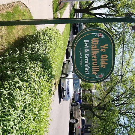 Ye Olde Walkerville Bed & Breakfast-2